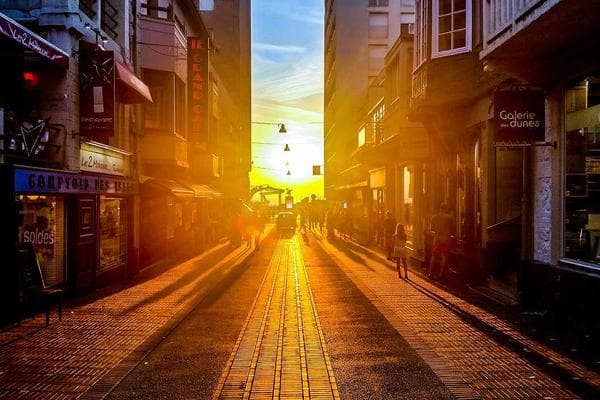 Return-with-bill screen showing original lines selectable for return